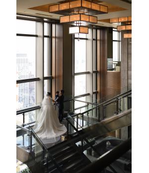 クラシカルで上品な雰囲気で素敵に着ていただきました。<br>素敵なご新婦様との出会いに感謝です!<br><br><br>シルク素材のドレスをお探しの方は、<br>ぜひ実際にご試着下さいませ!<br>