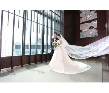 クラシカルなドレスをお探しの方は、ぜひ実際に<br>ご試着下さいませ!<br>