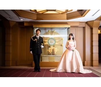 ミカドシルク素材のドレスをお探しの方は、<br>ぜひ実際にご試着くださいませ!<br>